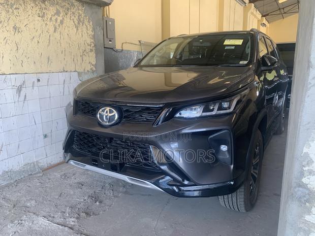 2016 Toyota Fortuner 2.8 D AWD - Gray