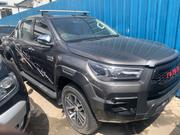 Used 2017 Toyota Hilux SR5 4x4 Gray - Versatile and Durable Adventure Vehicle for sale