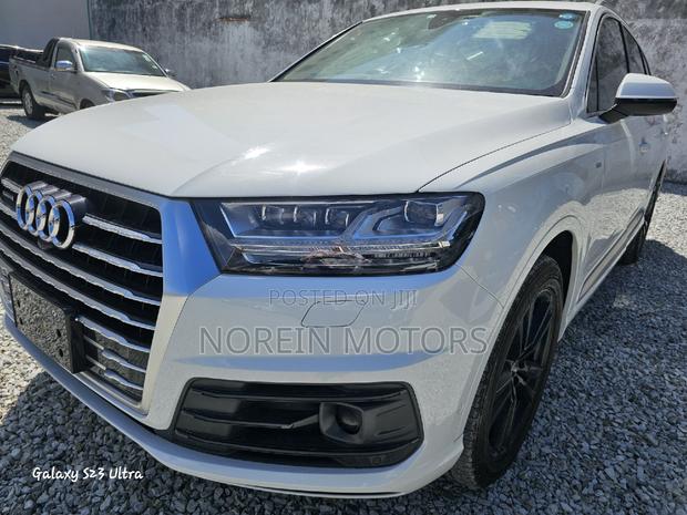 2018 Audi Q7 White - Luxury SUV for Sale