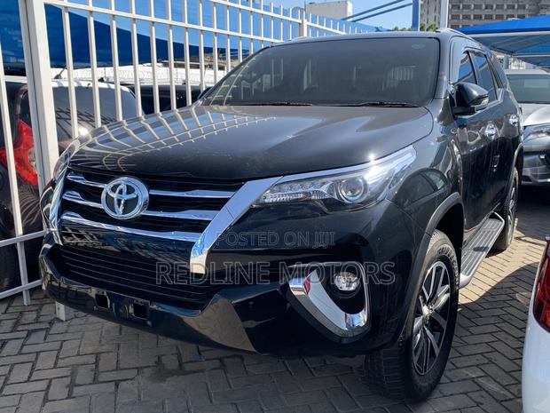 2020 Toyota Fortuner 2.8 D RWD - Stylish Black SUV