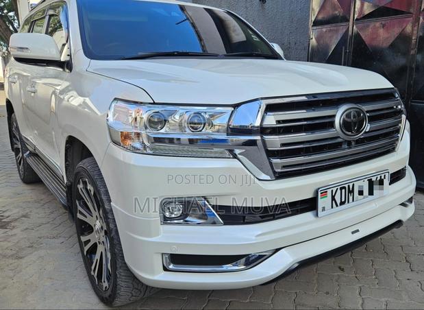 2017 Toyota Land Cruiser 4.6 V8 ZX Pearl - Used SUV for Sale