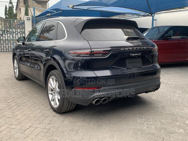 Porsche Cayenne S AWD 2019 - Black Sport Edition