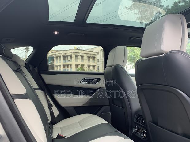 Gold 2018 Land Rover Range Rover Velar P380 HSE R-Dynamic 4x4