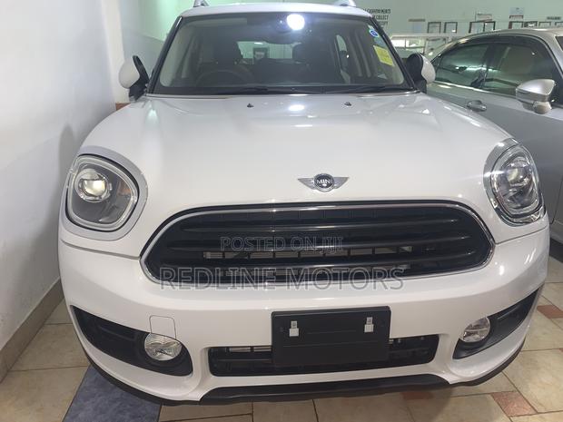 White 2018 Mini Countryman Cooper FWD - Modern Compact SUV
