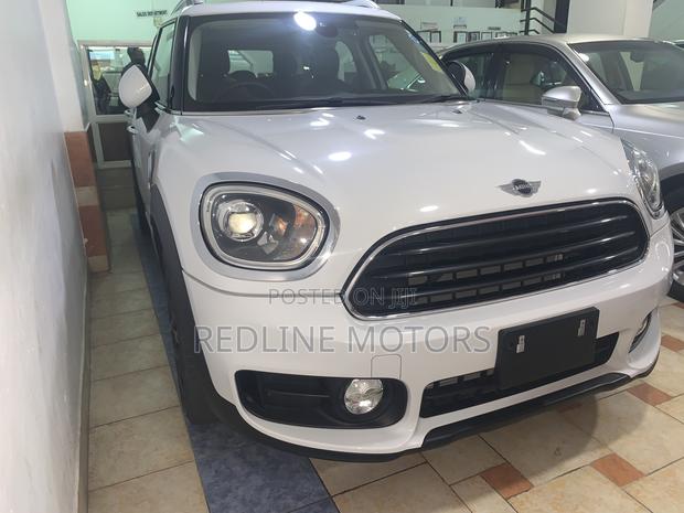 White 2018 Mini Countryman Cooper FWD - Modern Compact SUV