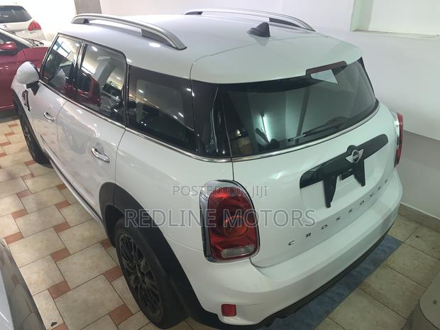 White 2018 Mini Countryman Cooper FWD - Modern Compact SUV