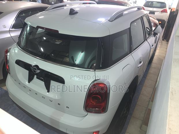 White 2018 Mini Countryman Cooper FWD - Modern Compact SUV