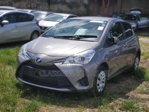 Used 2018 Toyota Vitz 1.3 FWD 5dr - Gray - For Sale