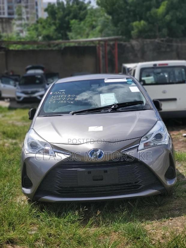 Used 2018 Toyota Vitz 1.3 FWD 5dr - Gray - For Sale