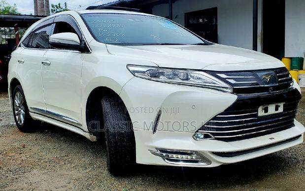 2018 Toyota Harrier 2.0 White - Premium Edition