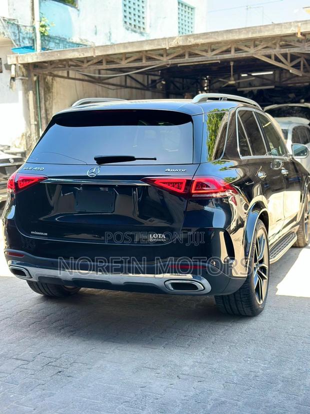 Used 2018 Mercedes-Benz GLE-Class in Black: High-End SUV for Purchase
