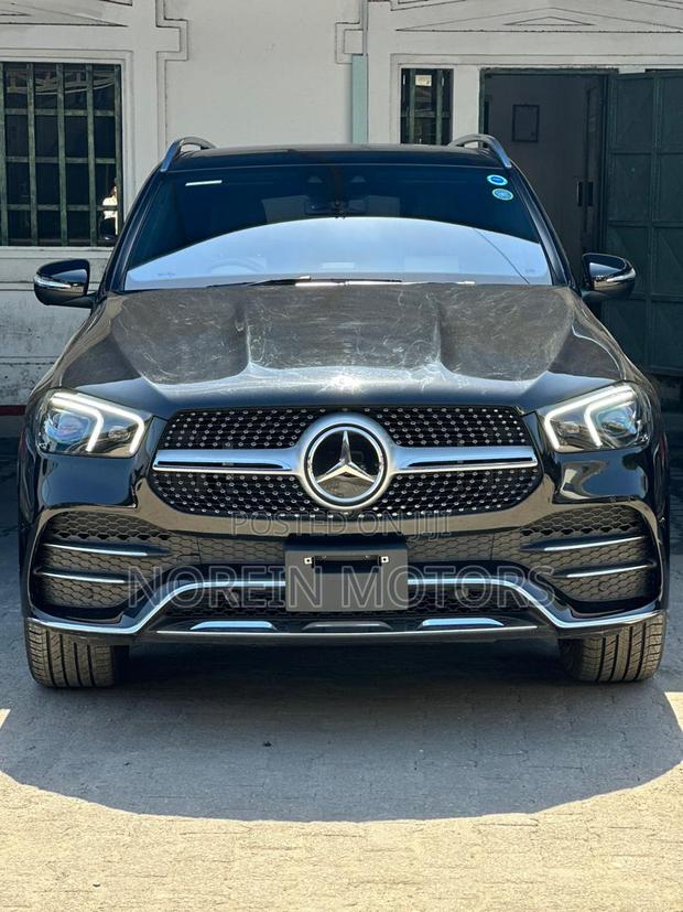 Used 2018 Mercedes-Benz GLE-Class in Black: High-End SUV for Purchase