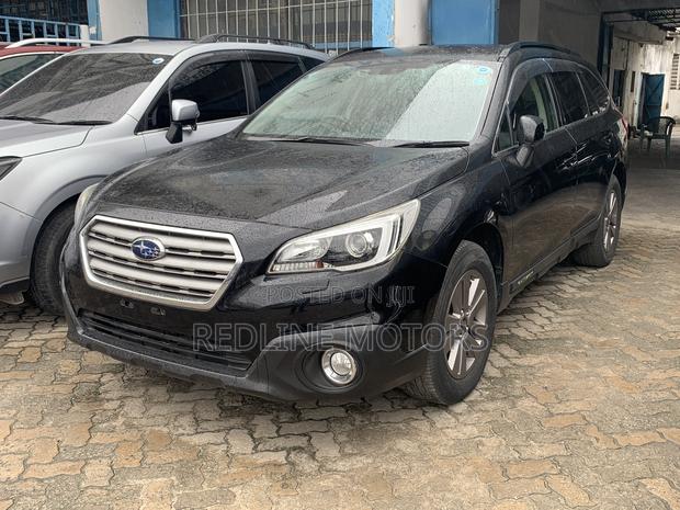 Black Subaru Outback 2.5i Limited AWD 2017 - High-end SUV