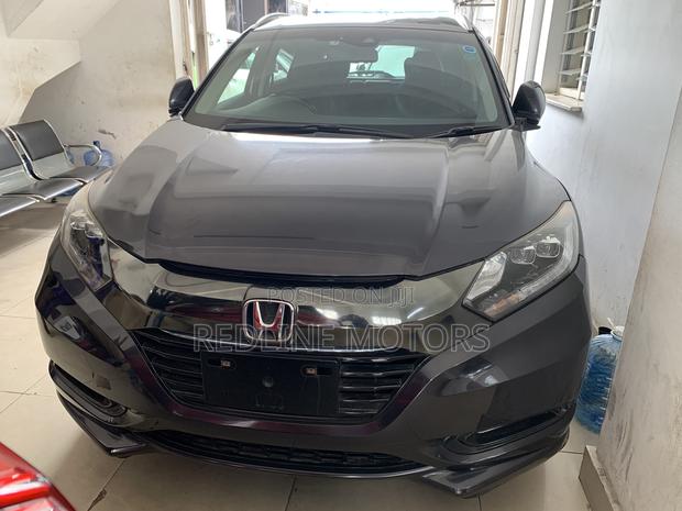 2017 Honda Vezel 1.5 Hybrid 2WD in Purple: Stylish and Powerful