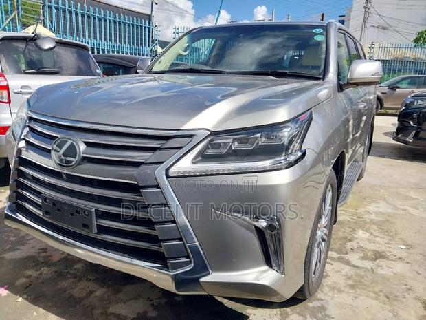 2016 Lexus LX 570 AWD Gold - Used All-Wheel Drive