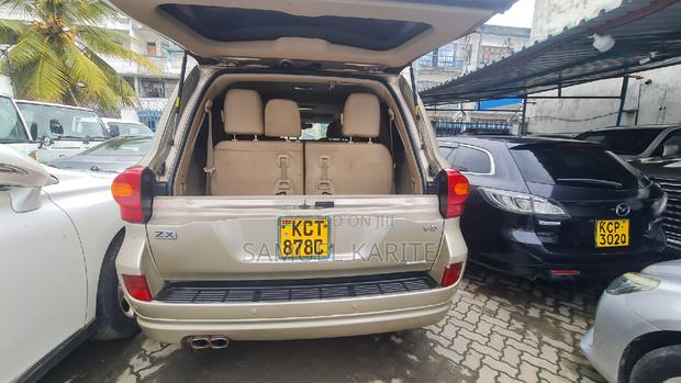 Golden 2011 Toyota Land Cruiser: Unmatched Power and Durability