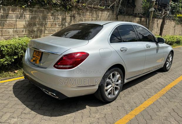 Stylish 2014 Mercedes-Benz C200 in Gray - Premium Pre-Owned Luxury Sedan