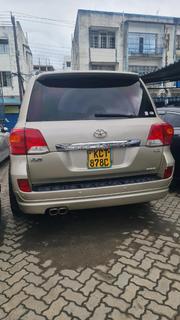 Golden 2011 Toyota Land Cruiser: Unmatched Power and Durability for sale