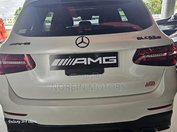 2018 White GLC-Class Mercedes-Benz SUV: Sleek and Sophisticated