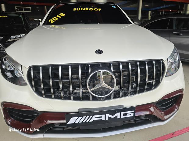 2018 White GLC-Class Mercedes-Benz SUV: Sleek and Sophisticated