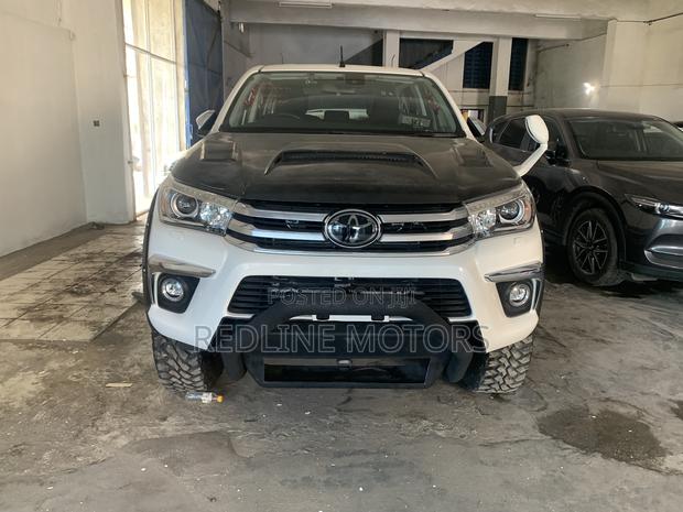 White 2017 Toyota Hilux: Perfect for Every Terrain