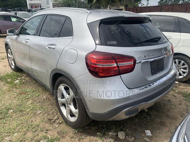 Compact Luxury SUV: 2017 Mercedes-Benz GLA-Class in Silver