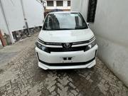 2017 Toyota Voxy in White: Affordable Family Vehicle for sale