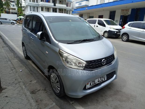 2015 Nissan Dayz Silver Compact Car - Great Value, Low Mileage