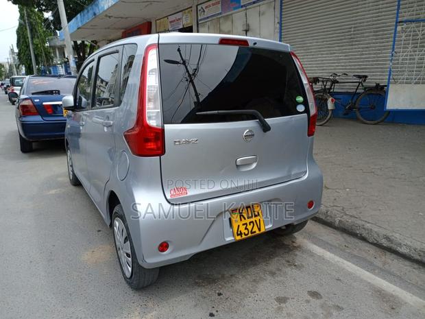2015 Nissan Dayz Silver Compact Car - Great Value, Low Mileage