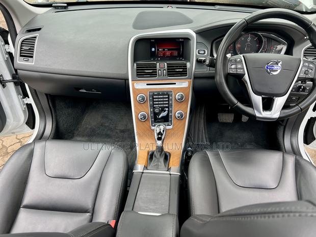 2018 Volvo XC60 T6 R-Design AWD in White - Luxury SUV for Sale