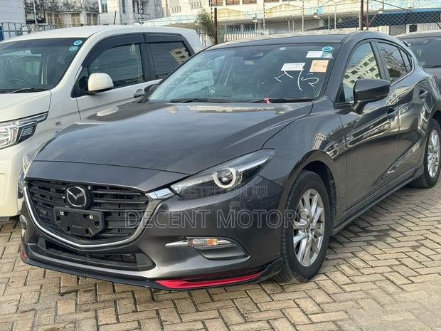 Gray Mazda Axela 2018 - Hatchback for Sale