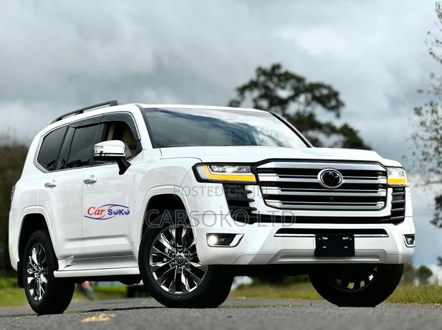 Toyota Land Cruiser 2021 White