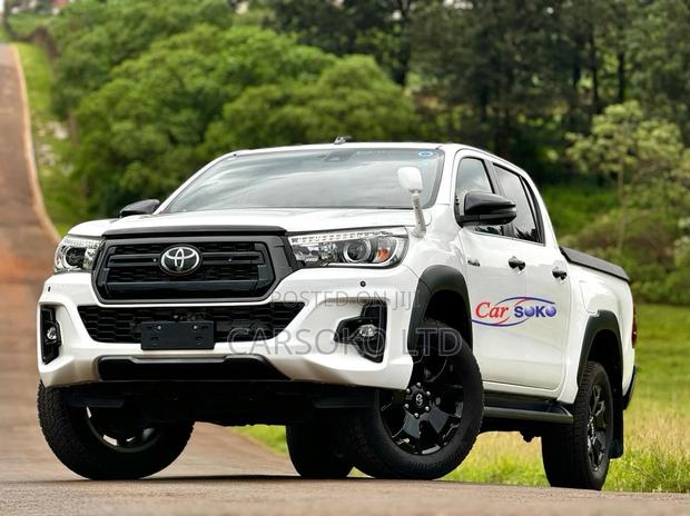 Toyota Hilux 2.8 Diesel 2020 White