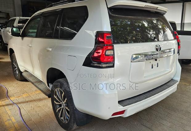 2018 Toyota Land Cruiser Prado 2.7 Petrol White - Powerful Off-Roader