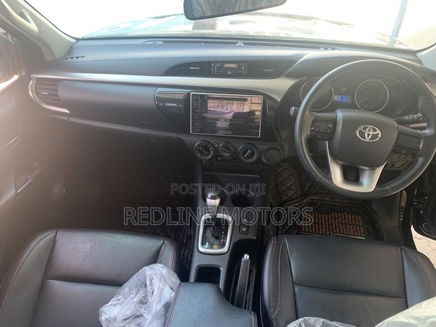 Black 2017 Toyota Hilux TRD 4x4 - Impressive Performance and Rugged Design