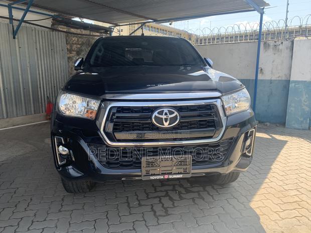 Black 2017 Toyota Hilux TRD 4x4 - Impressive Performance and Rugged Design