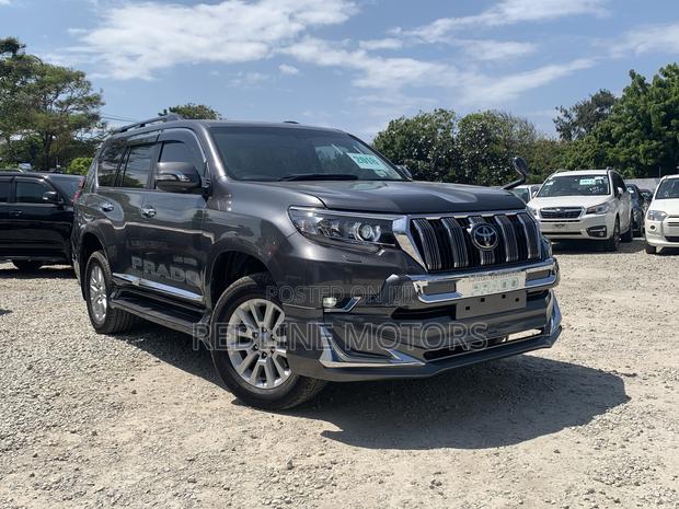 2017 Toyota Land Cruiser Prado 2.8D Gray - Excellent Condition