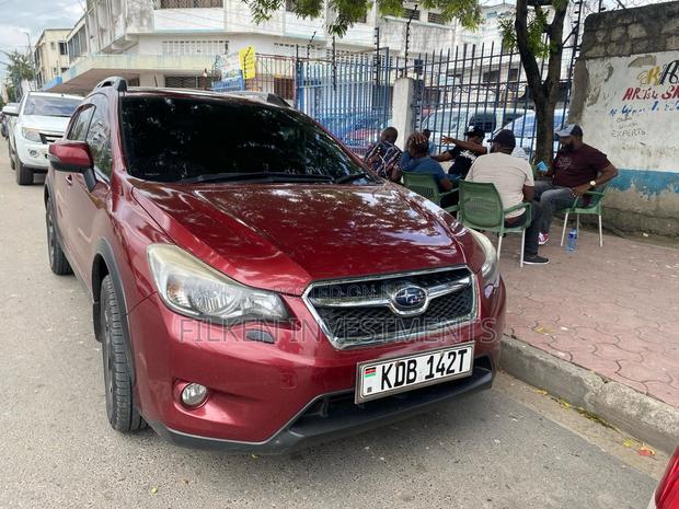 2015 Subaru XV Burgundy: Stylish Compact SUV for Sale