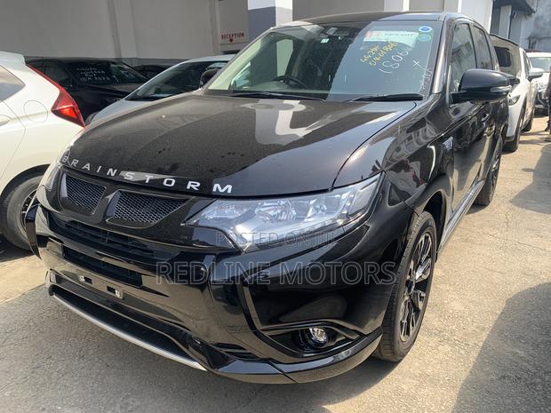 2017 Mitsubishi Outlander PHEV AWD Matt Black