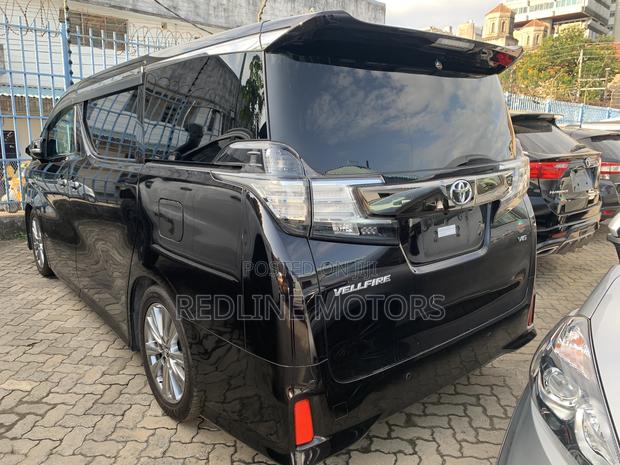 Luxury Toyota Vellfire 2017 in Black: Affordable and Stylish