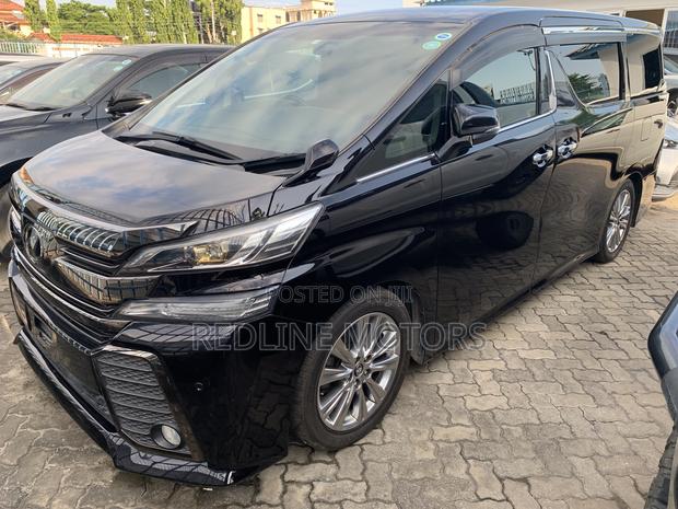 Luxury Toyota Vellfire 2017 in Black: Affordable and Stylish