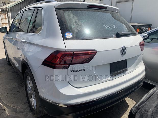 Volkswagen Tiguan 2.0T S FWD 2017 - Impeccable White Condition