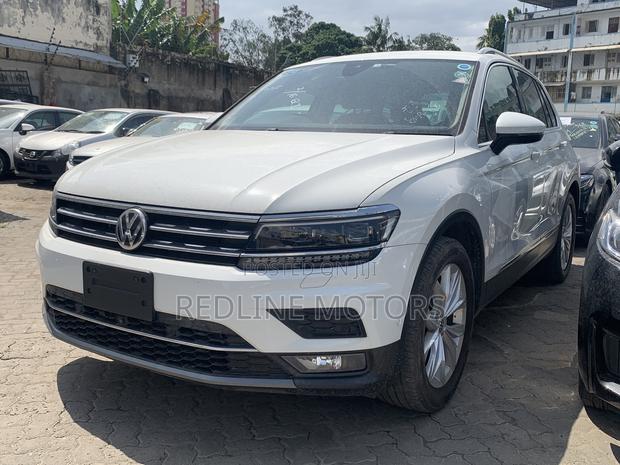 Volkswagen Tiguan 2.0T S FWD 2017 - Impeccable White Condition
