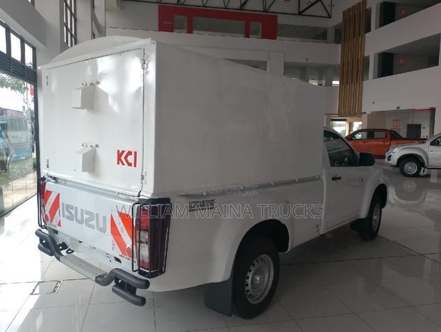 New Isuzu D-MAX 2024 White