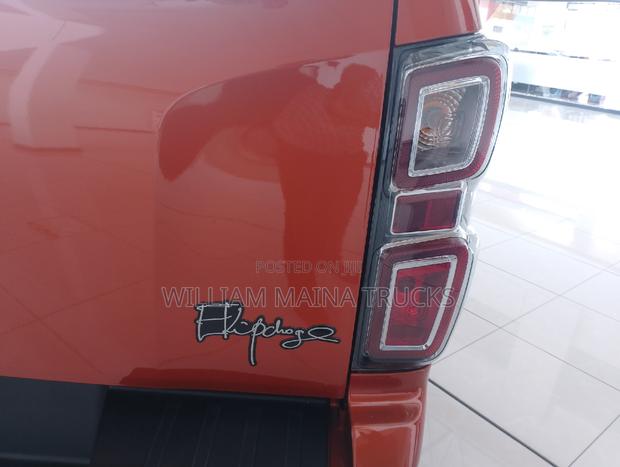 New Isuzu D-MAX 2024 Orange