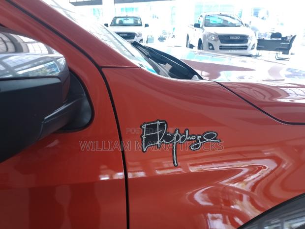 New Isuzu D-MAX 2024 Orange