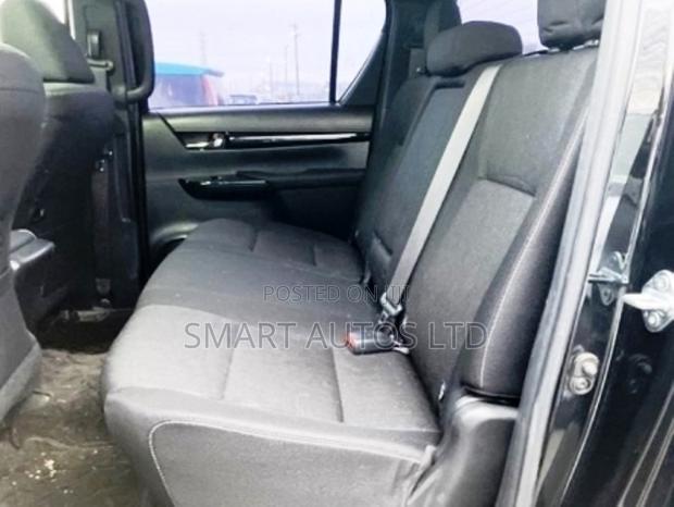 2019 Toyota Hilux Black Edition: Power & Style