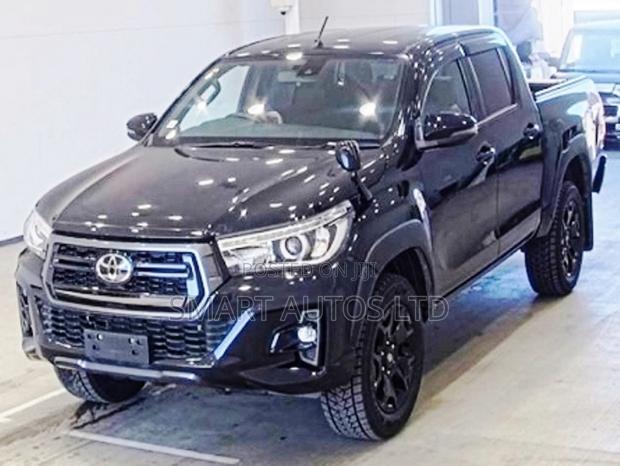 2019 Toyota Hilux Black Edition: Power & Style
