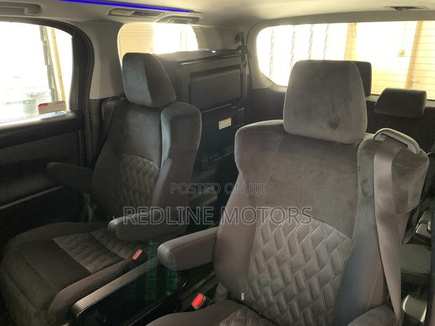 2018 Toyota Alphard Black - Sleek and Stylish Used Car Offer