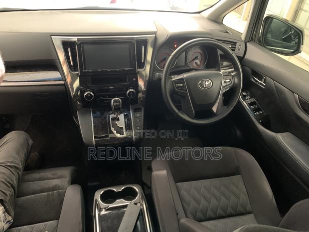 2018 Toyota Alphard Black - Sleek and Stylish Used Car Offer